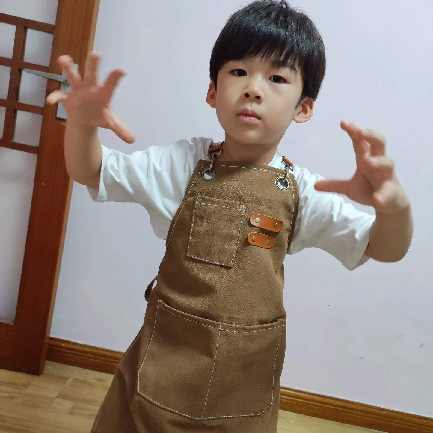 Kids Apron - Multipurpose Adjustable Straps Large Pockets Apron for Kids Boys Girls Painting Waterproof Apron Canvas Education Apron 6-14 Y